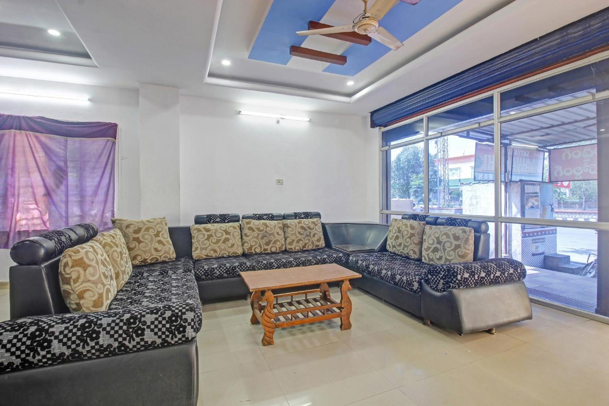 Hotel O Satya Inn Karimnagar エクステリア 写真